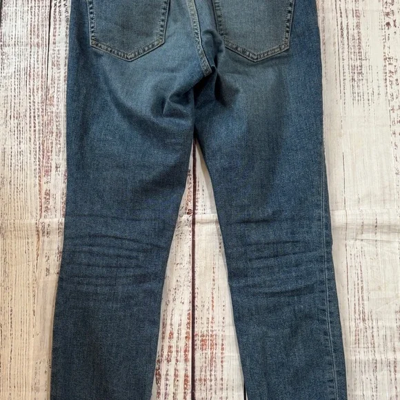 GAP True Skinny Mid Rise Jeans • Size 26/2P • Medium Blue Denim - Picture 7 of 7